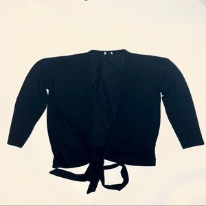 Cleavage Twist Front Long Sleeve